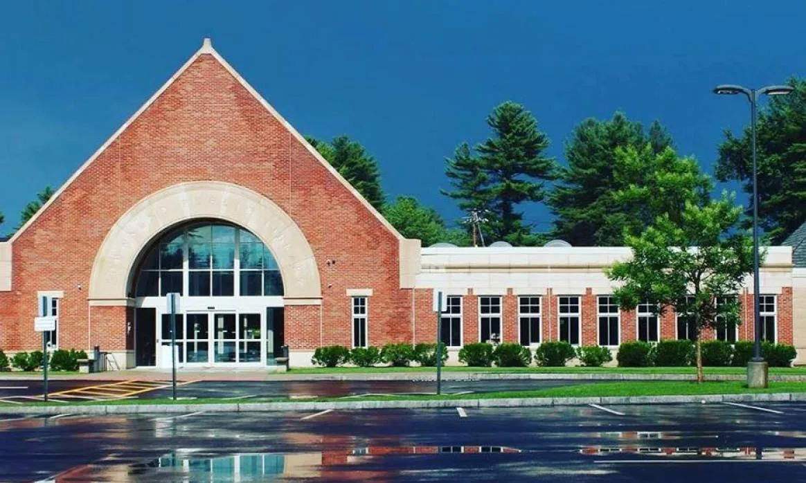 Front of the Townsend Public Library